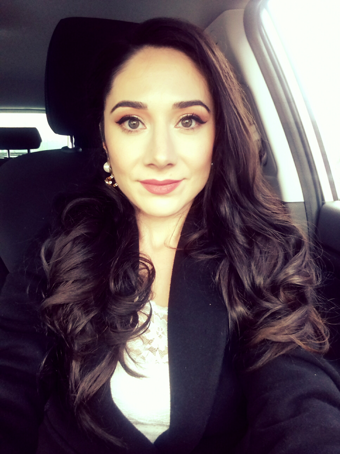 Me - Salon ElliSium Iași. Make-up: Larisa Cîtea. Hairstyle: Carmen Filip